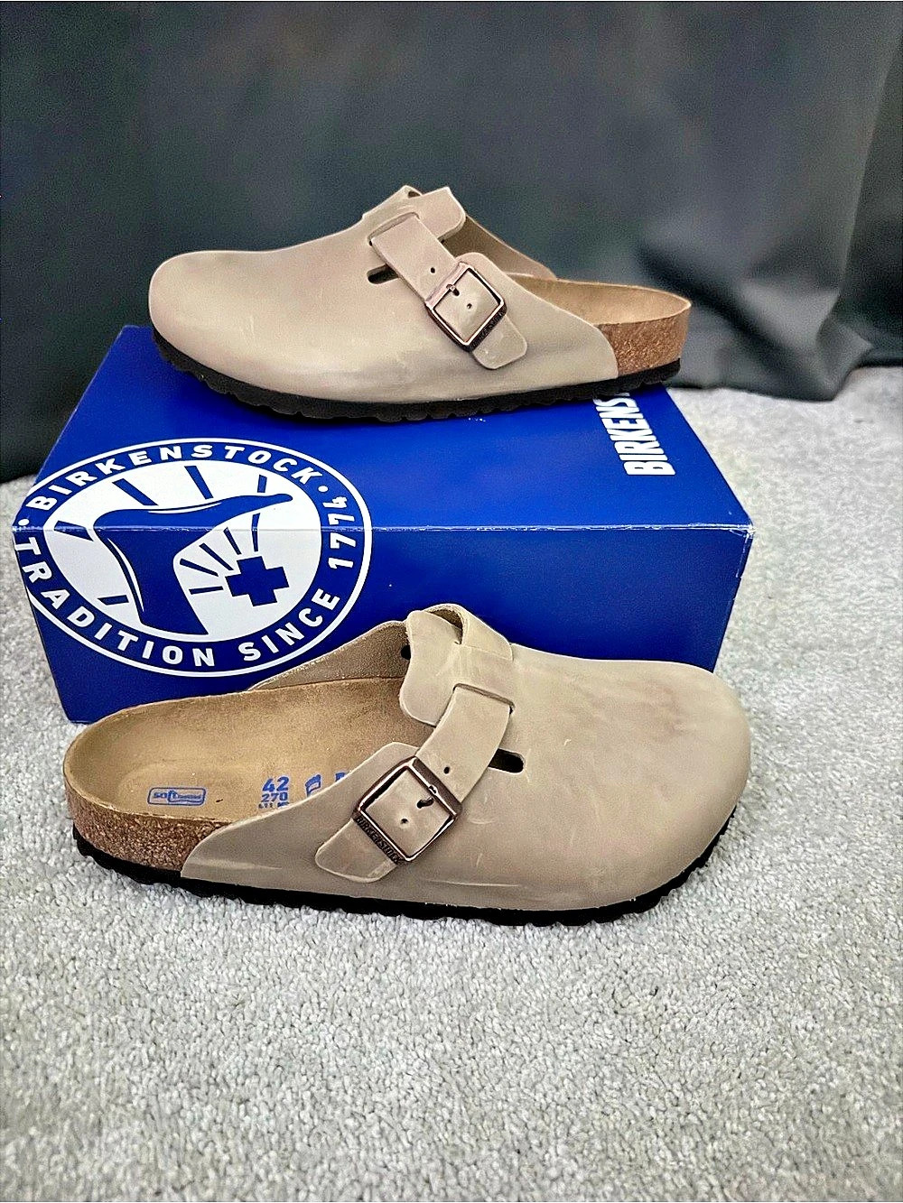 Birkenstock Boston Soft Footbed Oiled Leather Clogs Beige-TW